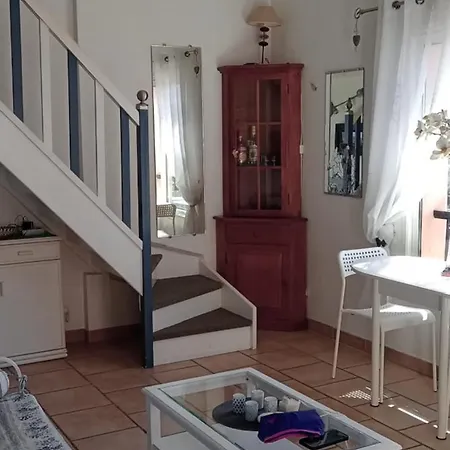Haut De Mazet Vue Mer Et Piscine Partagee Roquebrune-sur Argens Extérieur photo