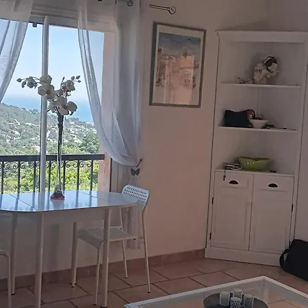 Haut De Mazet Vue Mer Et Piscine Partagee Roquebrune-sur Argens Extérieur photo